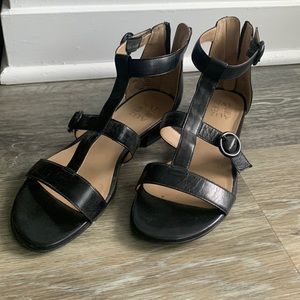 Black Naturalizer Sandals